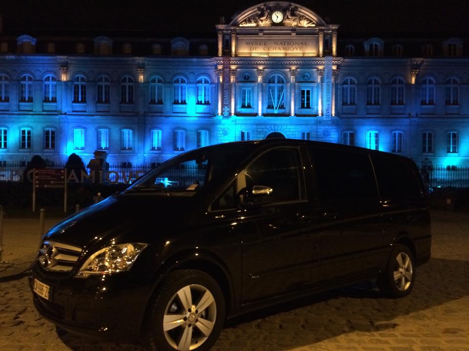 Une bonne location de voiture avec chauffeur  